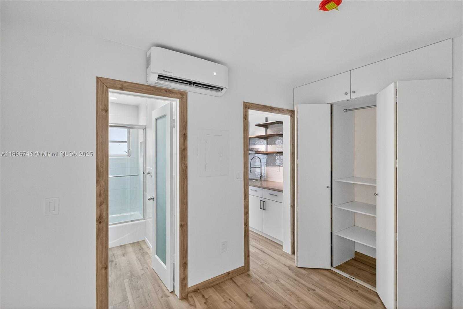 Small Image of 1334 EUCLID AVE #4, Miami Beach Number 15