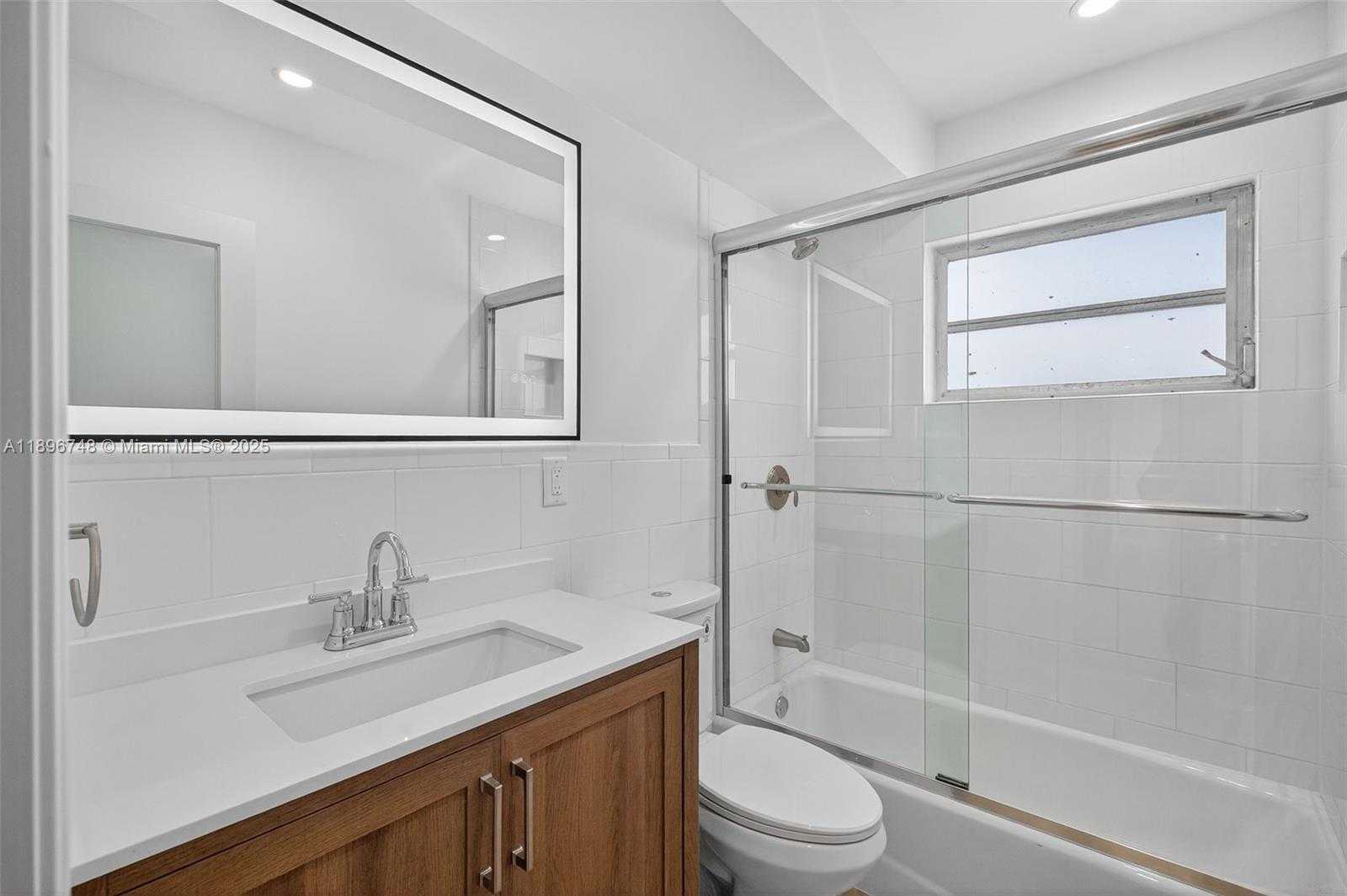Small Image of 1334 EUCLID AVE #4, Miami Beach Number 16