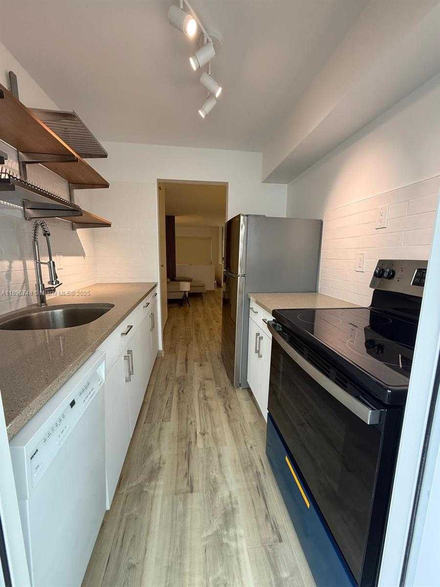 Small Image of 1334 EUCLID AVE #4, Miami Beach Number 6
