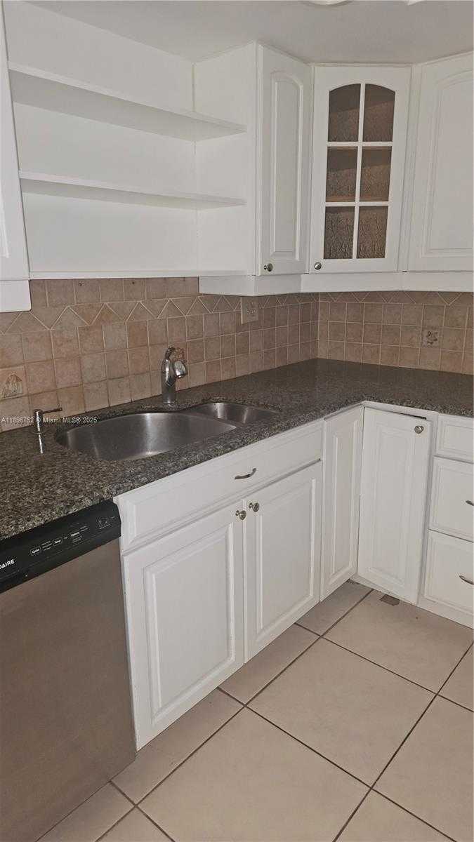 Small Image of 290 174TH ST #1905, Sunny Isles Beach Number 15