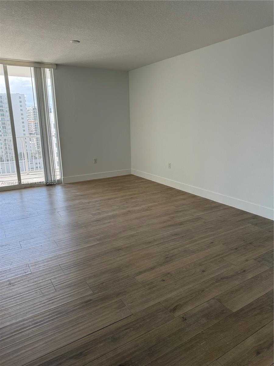 Small Image of 1250 SOUTH MIAMI AVE #1407, Miami Number 6