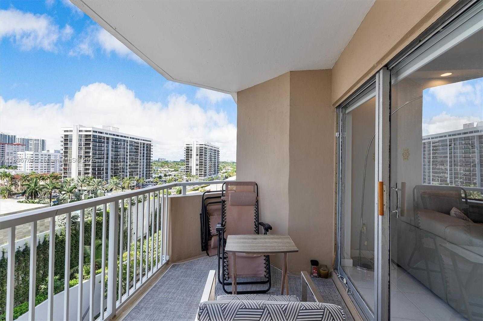 Small Image of 1980 SOUTH OCEAN DR #7C, Hallandale Beach Number 18