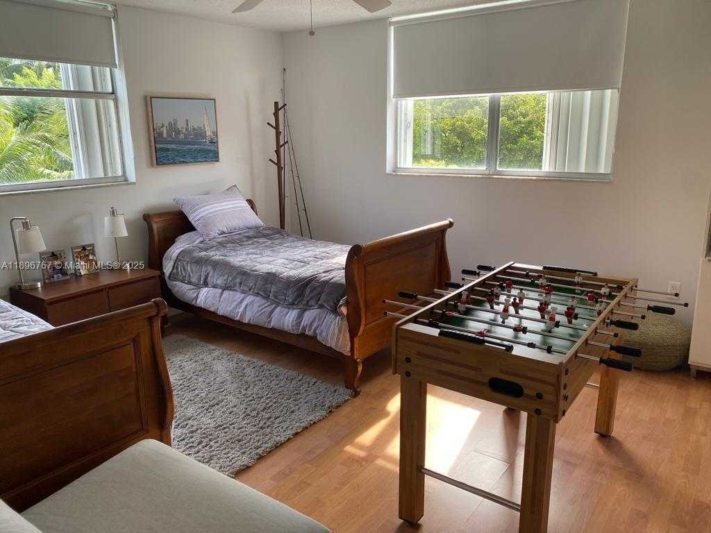 Small Image of 210 SEA VIEW DR #312, Key Biscayne Number 13