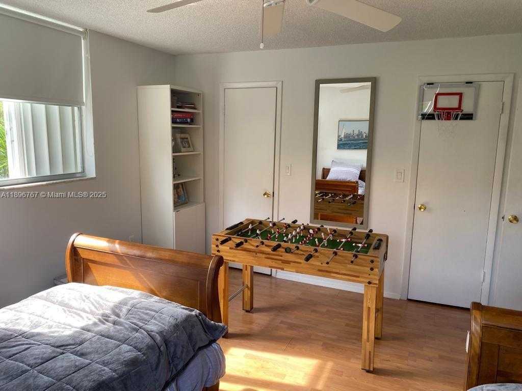 Small Image of 210 SEA VIEW DR #312, Key Biscayne Number 14