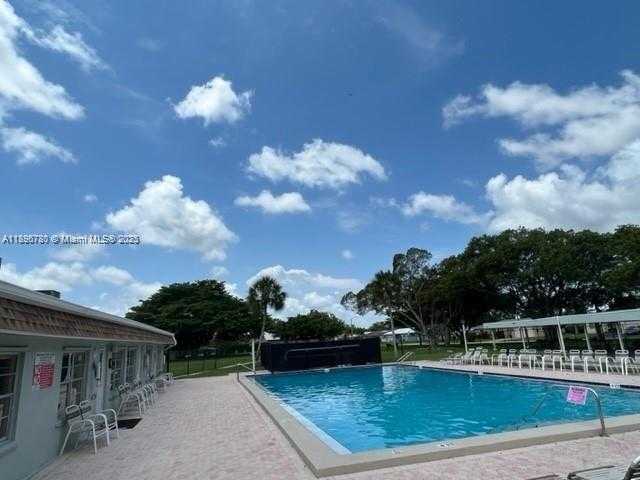 Small Image of 7305 NORTH WEST 95TH WAY, Tamarac Number 4