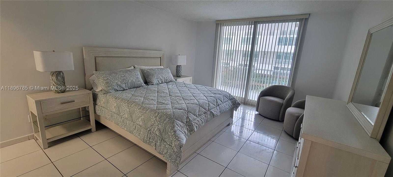 Small Image of 5401 COLLINS AVE #214, Miami Beach Number 11