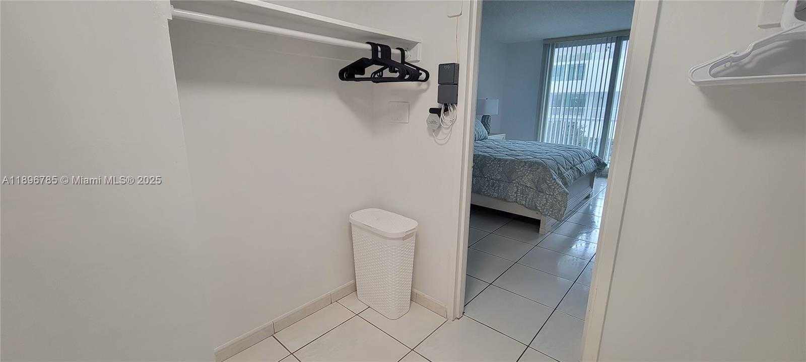 Small Image of 5401 COLLINS AVE #214, Miami Beach Number 13