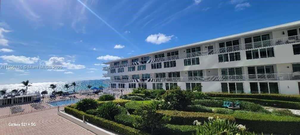 Small Image of 5401 COLLINS AVE #214, Miami Beach Number 21