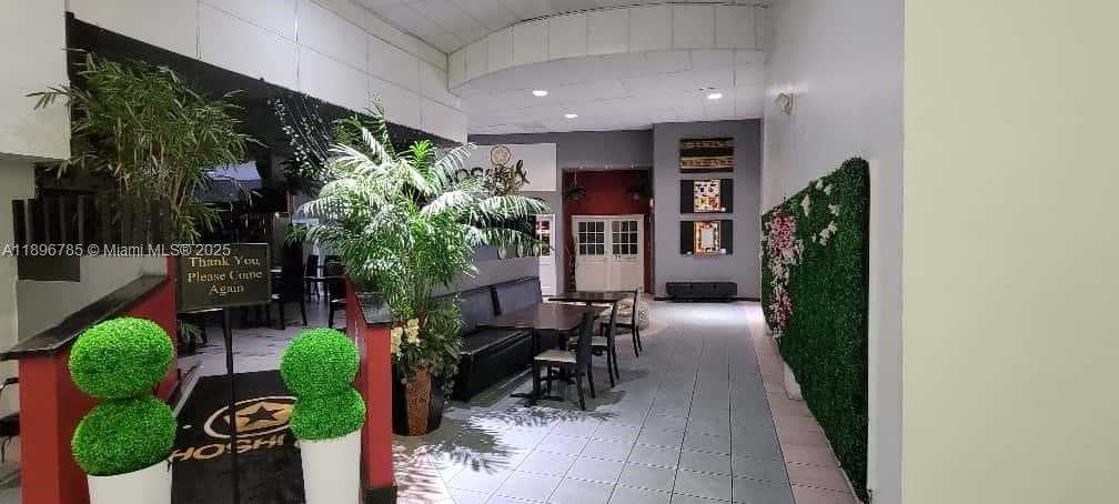Small Image of 5401 COLLINS AVE #214, Miami Beach Number 24