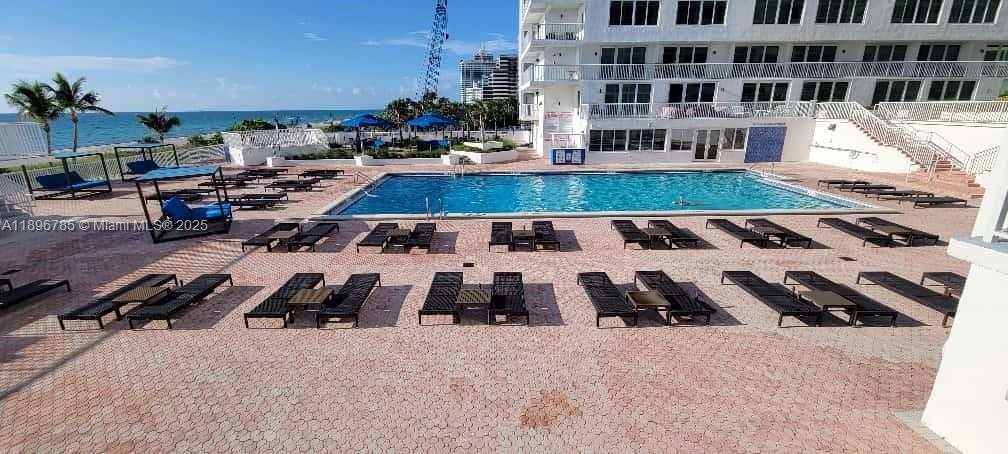 Small Image of 5401 COLLINS AVE #214, Miami Beach Number 27