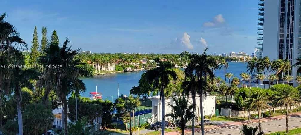 Small Image of 5401 COLLINS AVE #214, Miami Beach Number 34