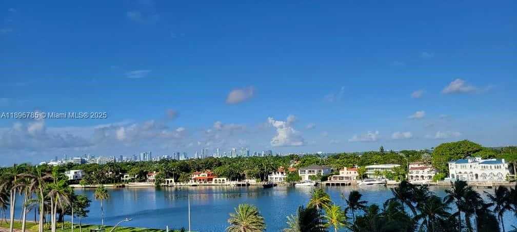 Small Image of 5401 COLLINS AVE #214, Miami Beach Number 35