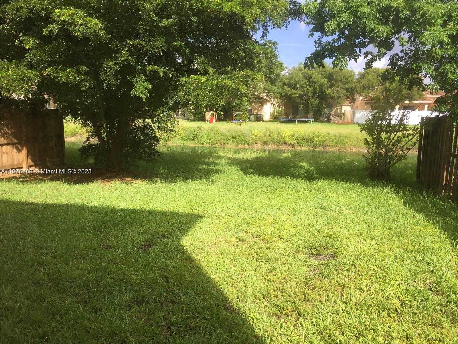 Small Image of 1064 NORTH EAST 41ST AVE, Homestead Number 5