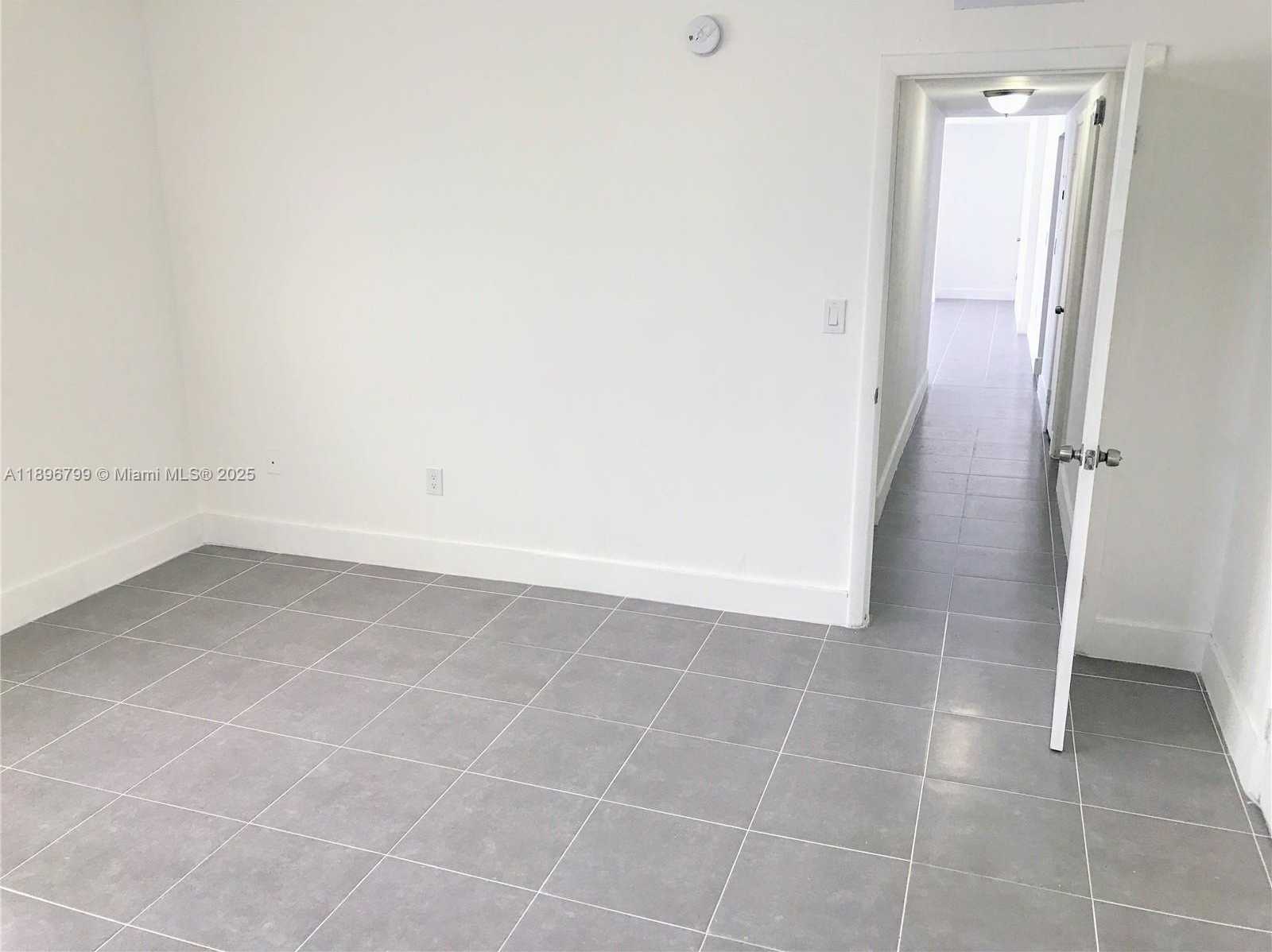 Small Image of 740 81ST ST #3, Miami Beach Number 9