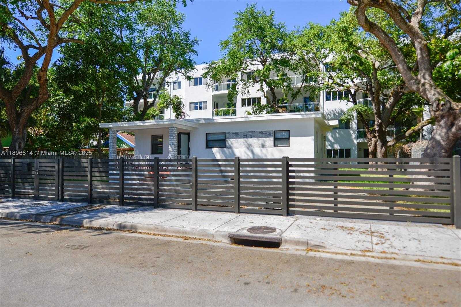 Small Image of 655 NORTH EAST 62ND ST, Miami Number 2