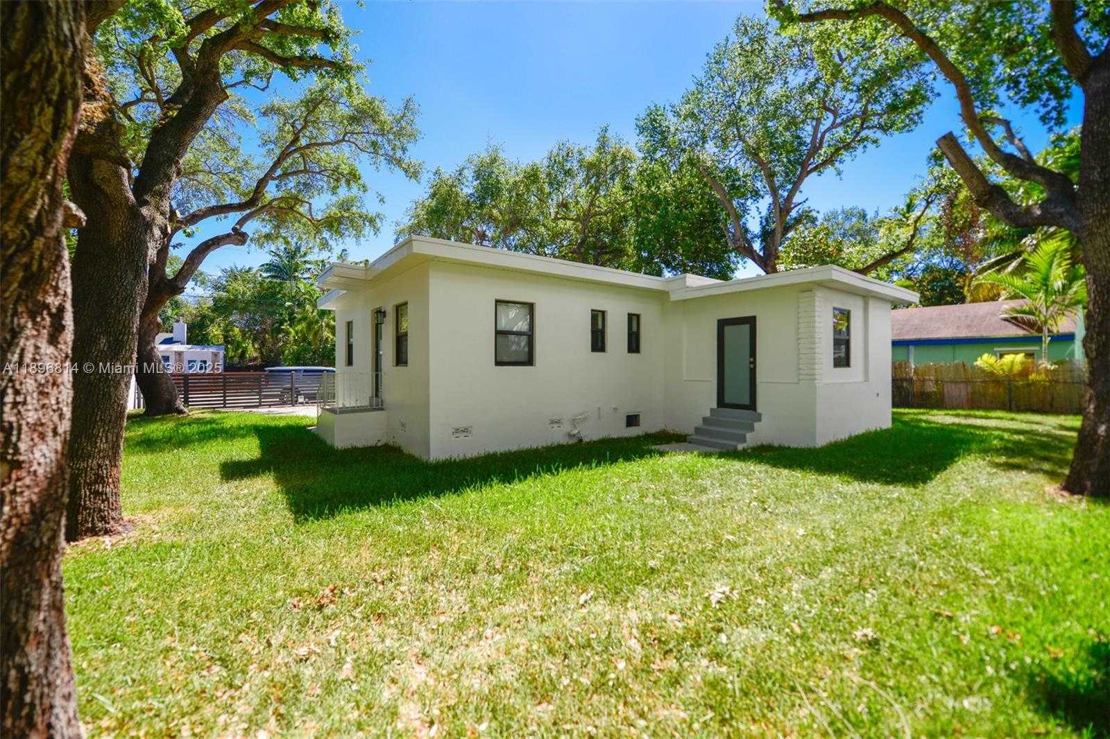 Small Image of 655 NORTH EAST 62ND ST, Miami Number 4