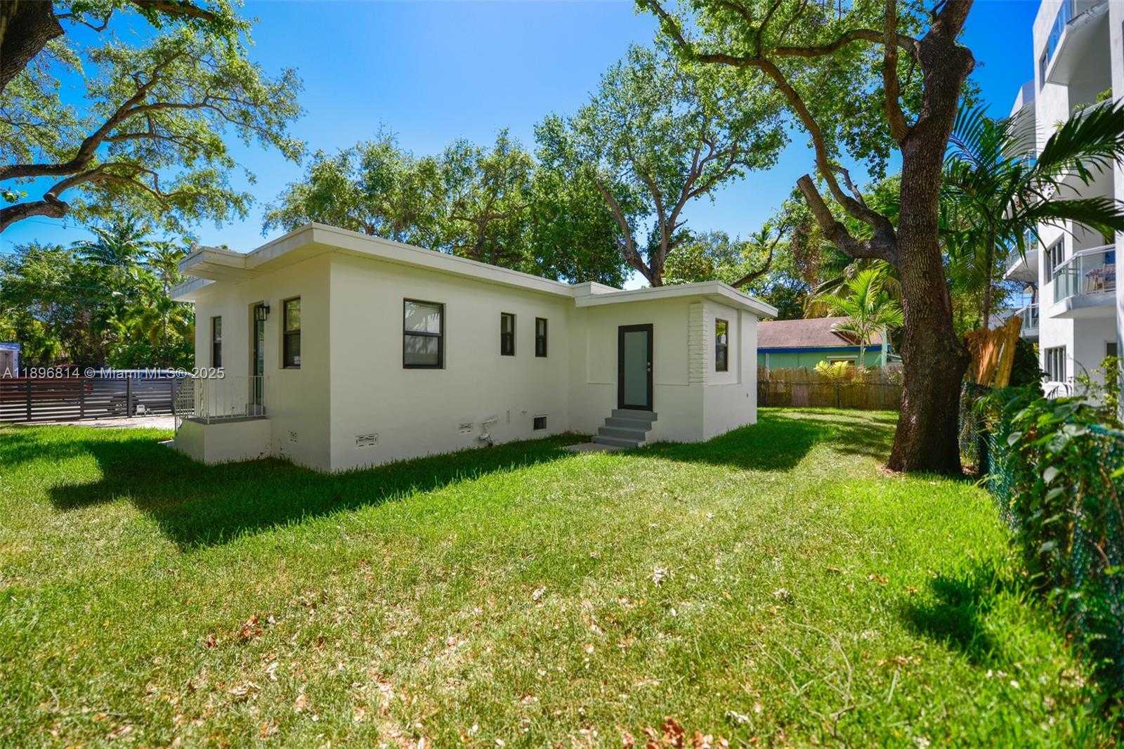Small Image of 655 NORTH EAST 62ND ST, Miami Number 5