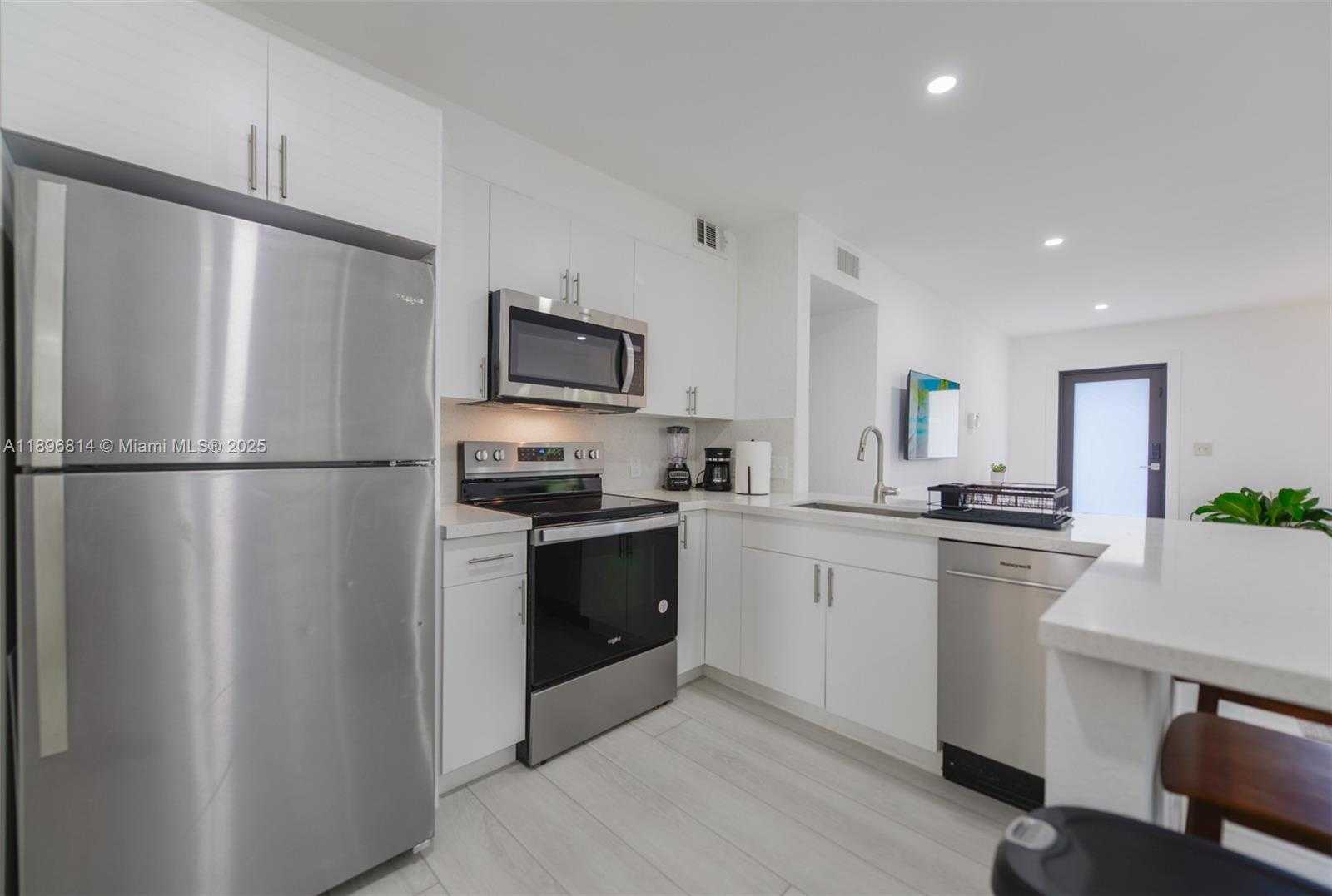 Small Image of 655 NORTH EAST 62ND ST, Miami Number 6
