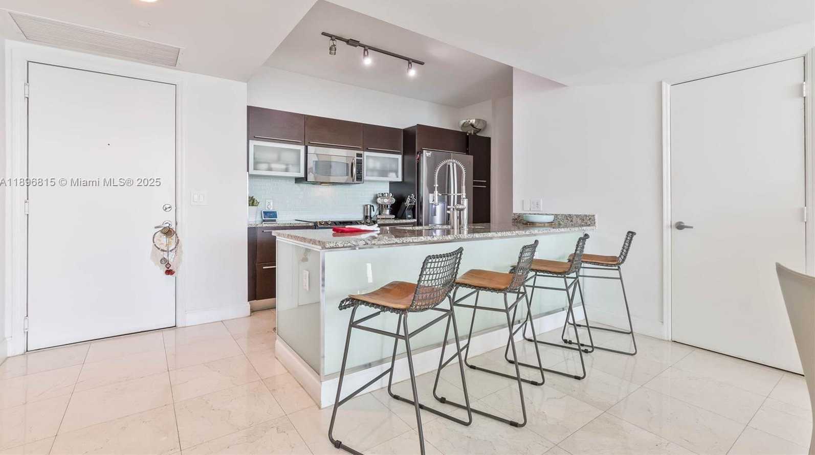 Small Image of 951 BRICKELL AVE #1606, Miami Number 18