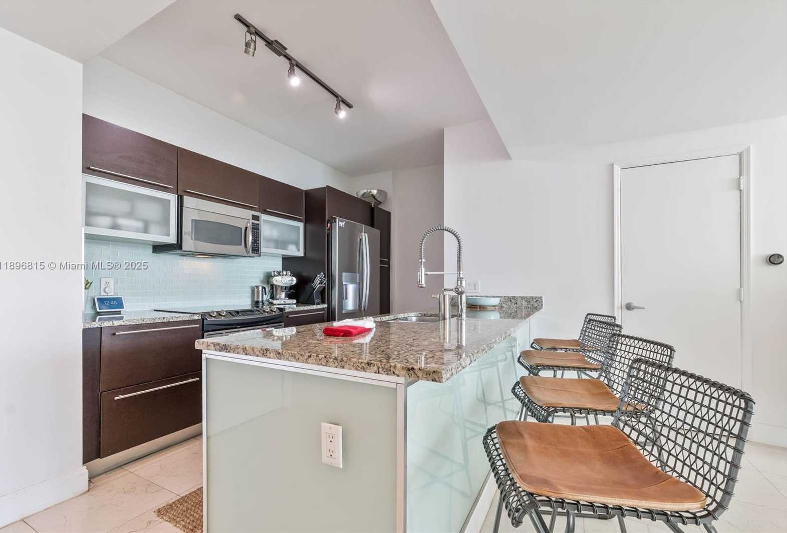 Small Image of 951 BRICKELL AVE #1606, Miami Number 19