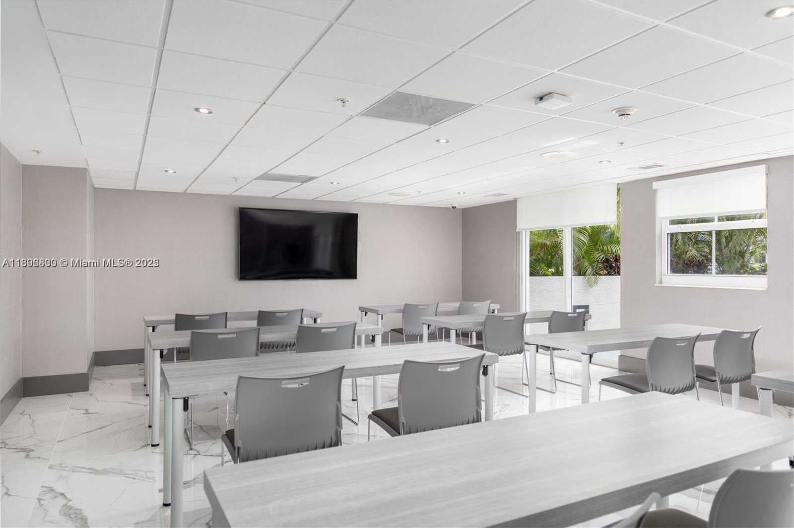 Small Image of 185 SOUTH EAST 14TH TER #1411, Miami Number 12