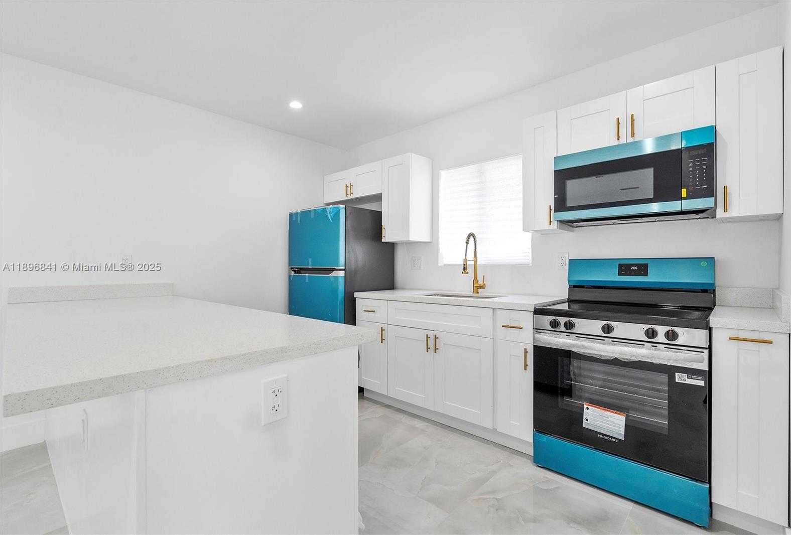 Small Image of 2924 NORTH WEST 58TH ST #2924, Miami Number 11
