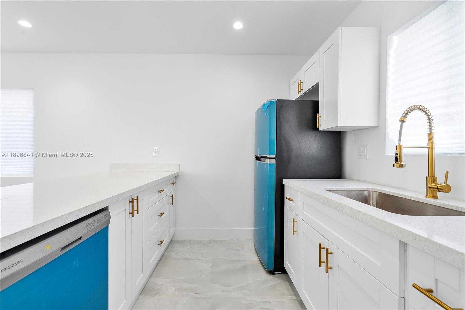 Small Image of 2924 NORTH WEST 58TH ST #2924, Miami Number 12