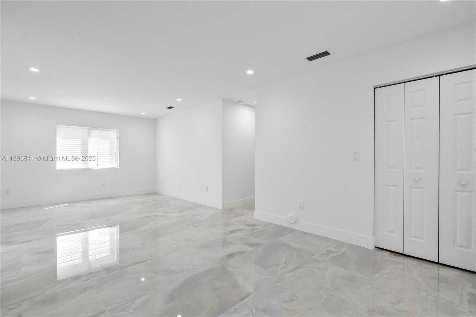 Small Image of 2924 NORTH WEST 58TH ST #2924, Miami Number 14