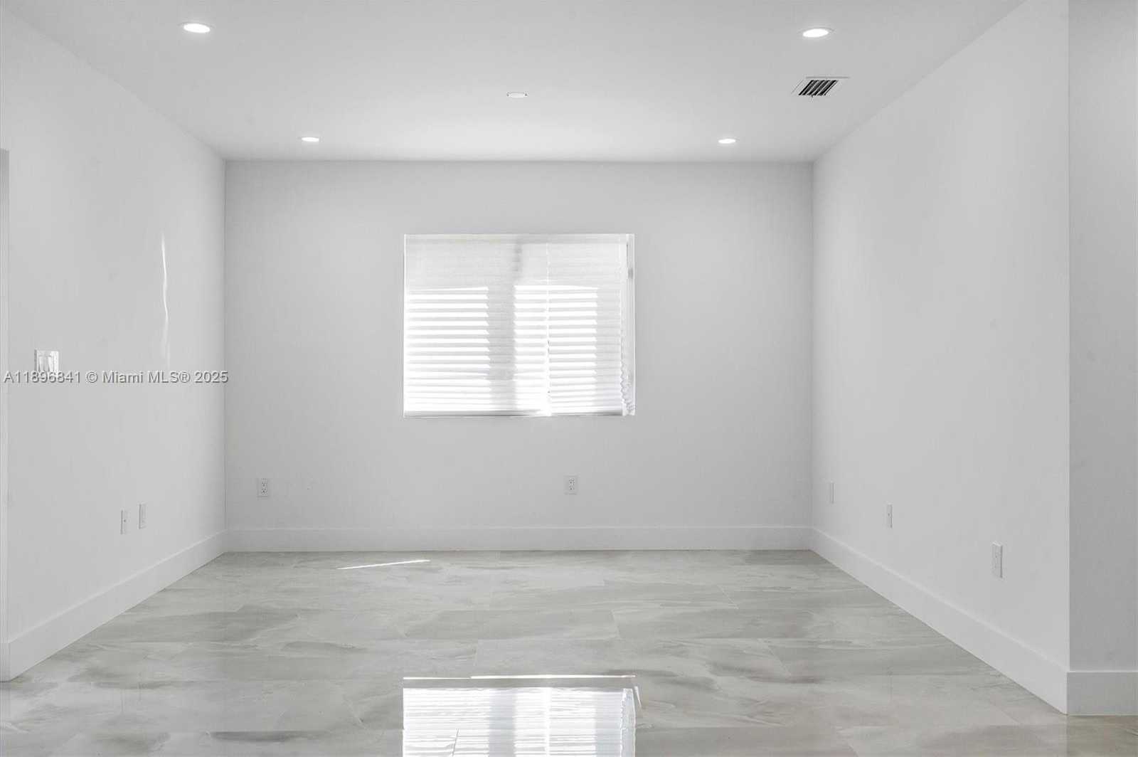 Small Image of 2924 NORTH WEST 58TH ST #2924, Miami Number 16