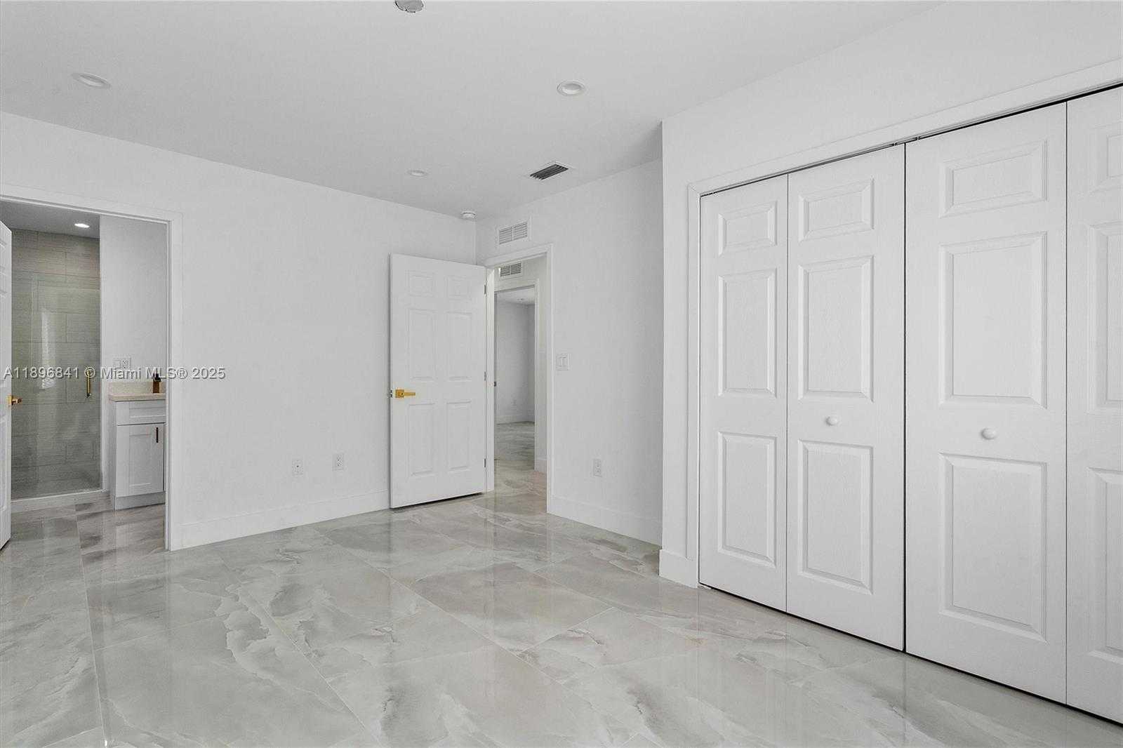 Small Image of 2924 NORTH WEST 58TH ST #2924, Miami Number 27