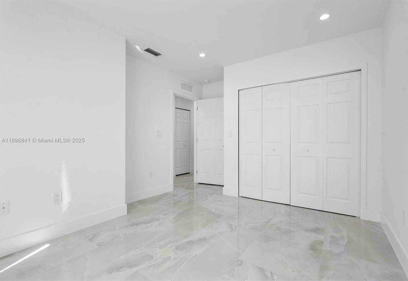 Small Image of 2924 NORTH WEST 58TH ST #2924, Miami Number 33