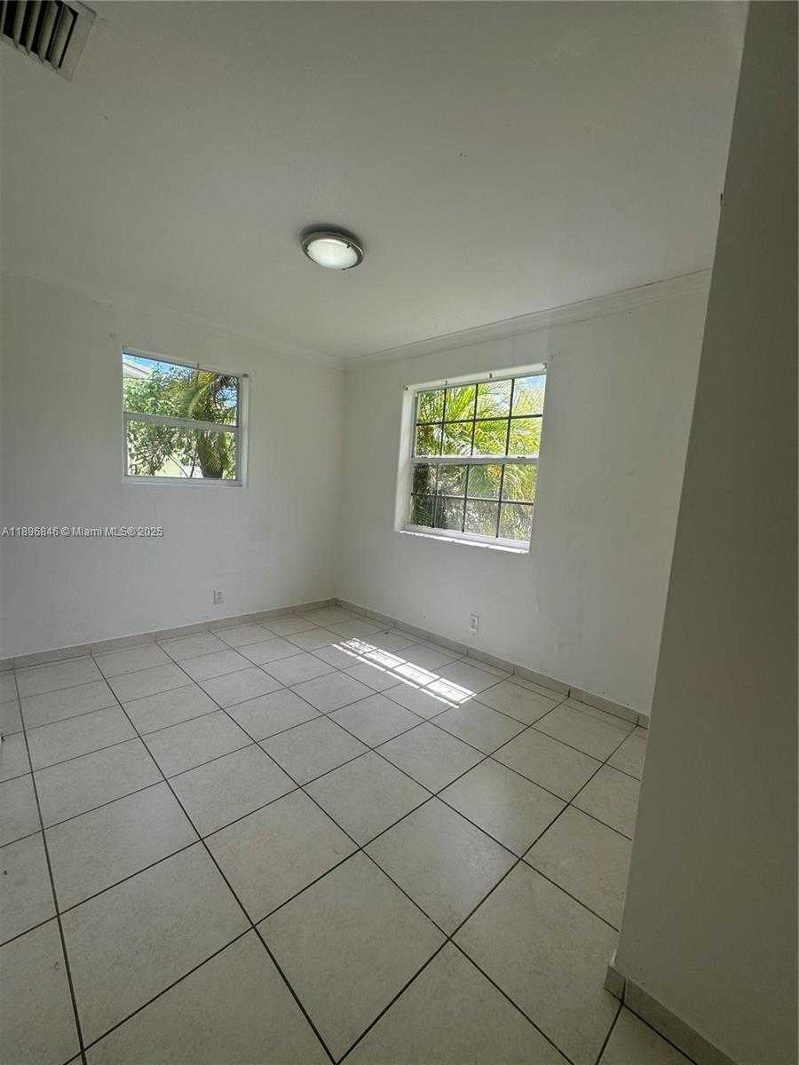 Small Image of 6871 SOUTH WEST 18TH CT, North Lauderdale Number 5