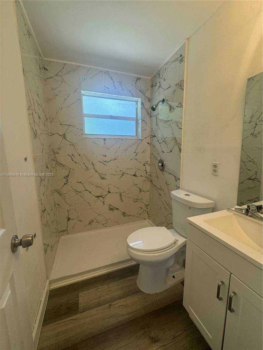Small Image of 6871 SOUTH WEST 18TH CT, North Lauderdale Number 8