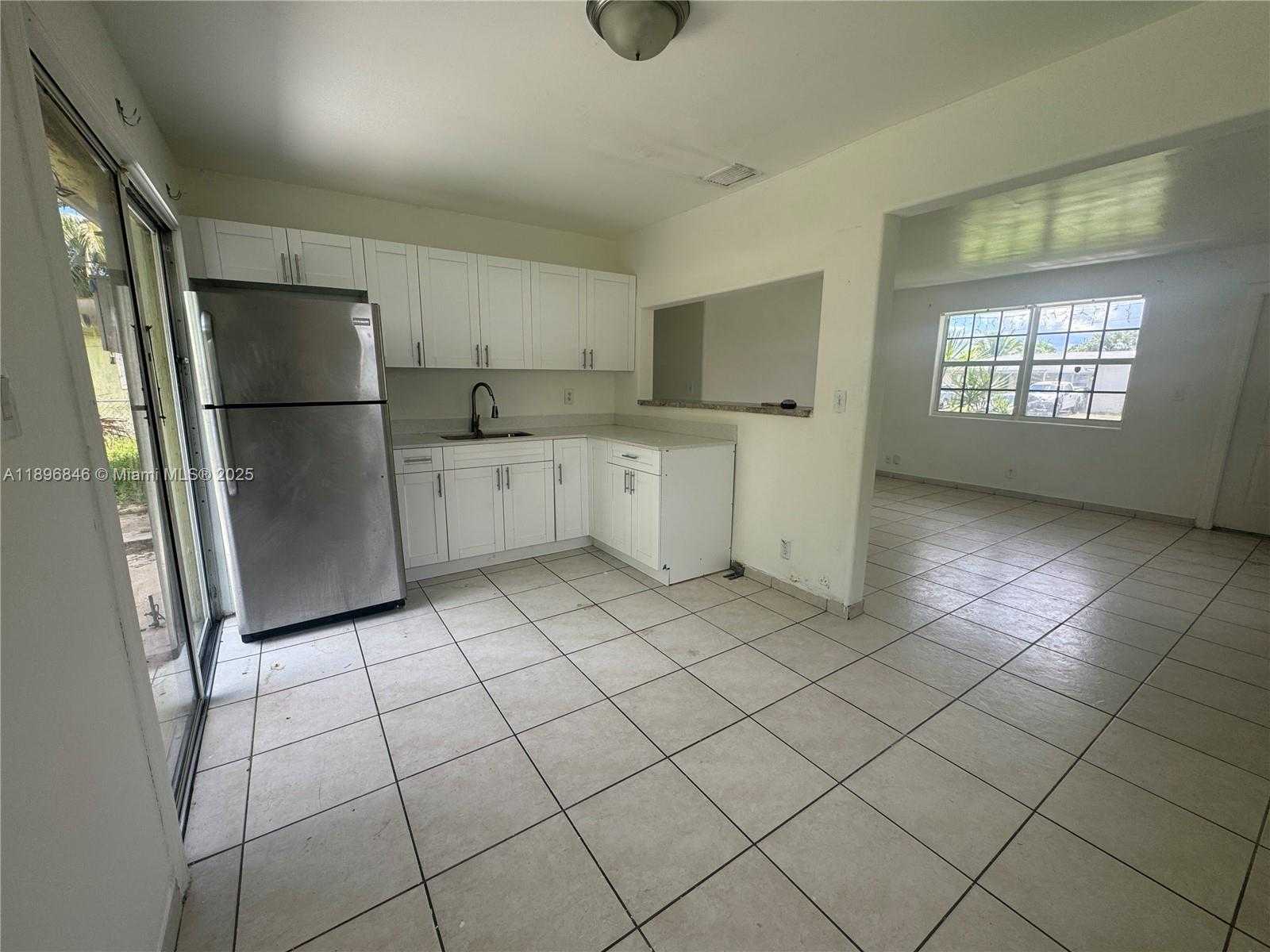 Small Image of 6871 SOUTH WEST 18TH CT, North Lauderdale Number 9