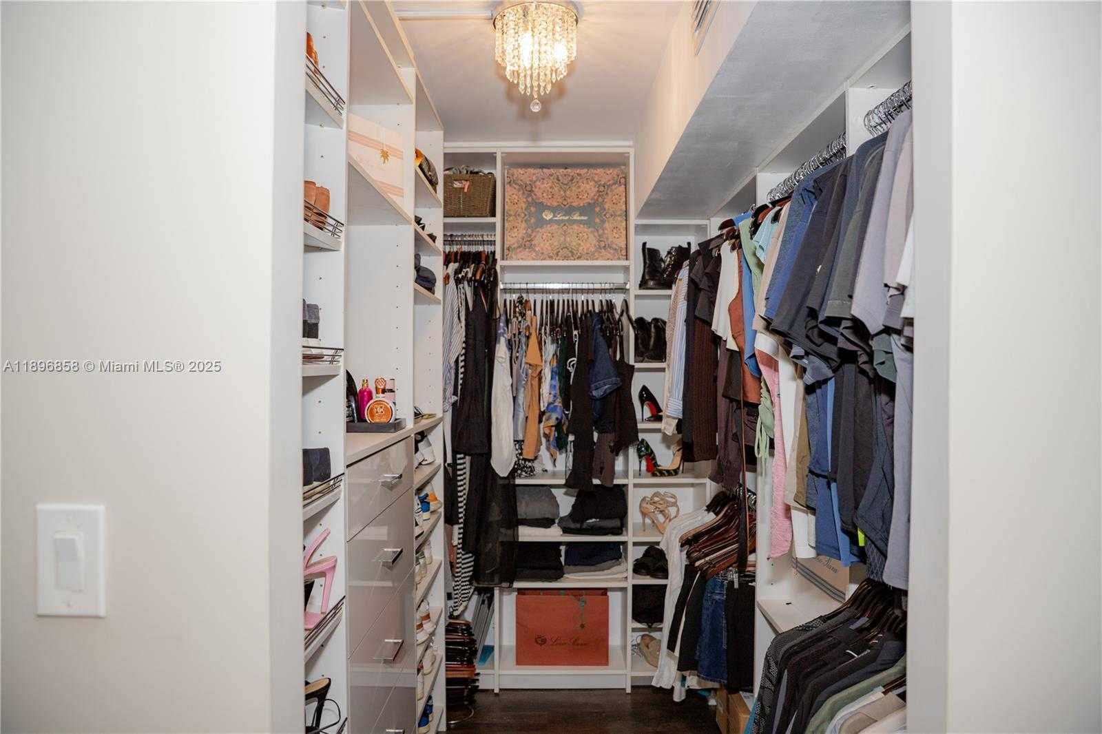 Small Image of 3375 NORTH COUNTRY CLUB DR #205, Aventura Number 11