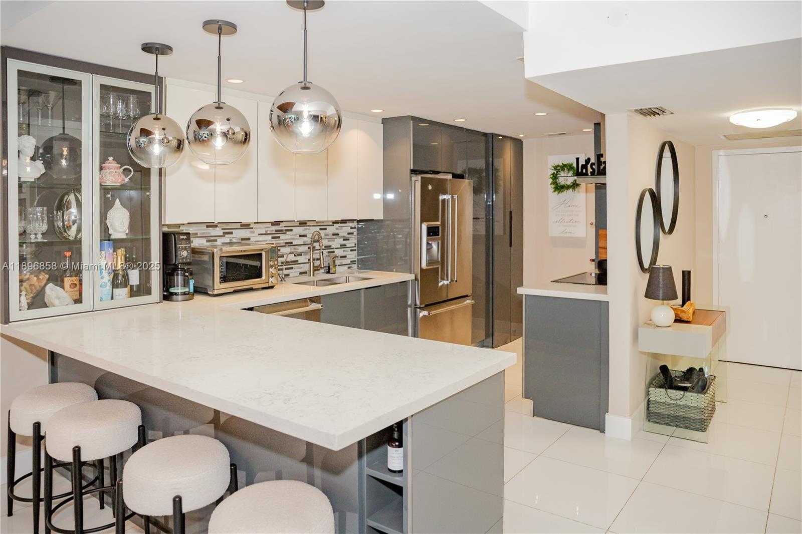 Small Image of 3375 NORTH COUNTRY CLUB DR #205, Aventura Number 16