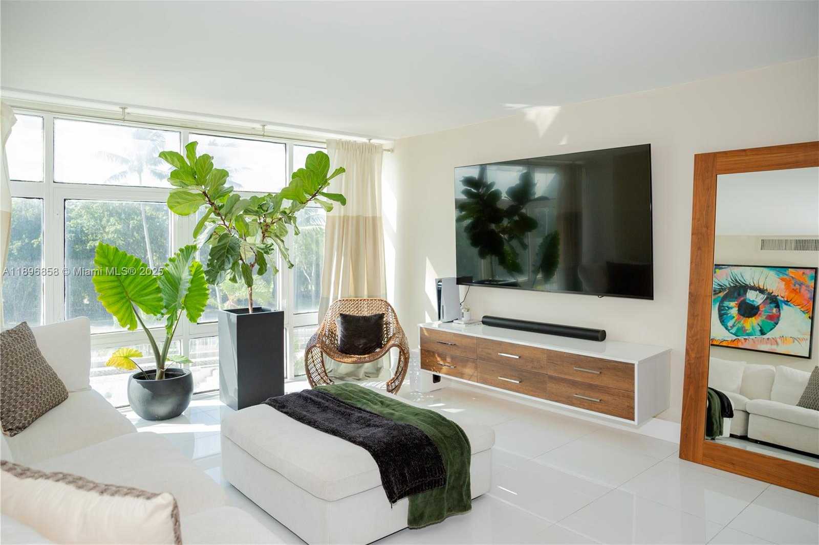 Small Image of 3375 NORTH COUNTRY CLUB DR #205, Aventura Number 3