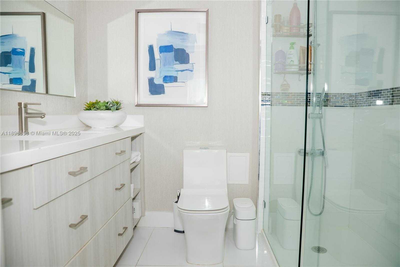 Small Image of 3375 NORTH COUNTRY CLUB DR #205, Aventura Number 9