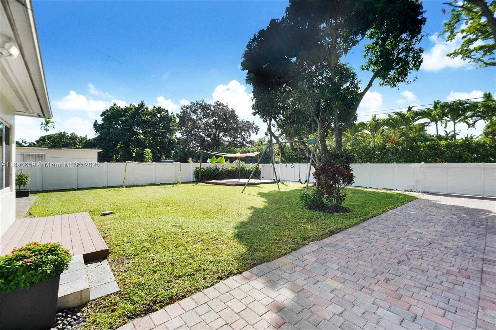 Small Image of 2 NORTH EAST 108TH ST, Miami Shores Number 14