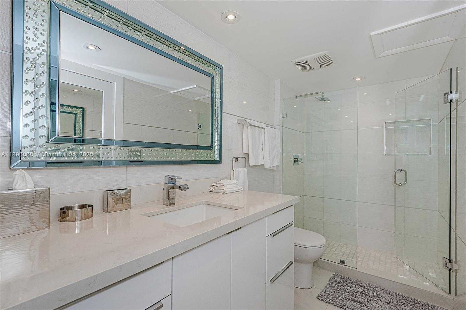 Small Image of 2301 COLLINS AVE #1211, Miami Beach Number 17