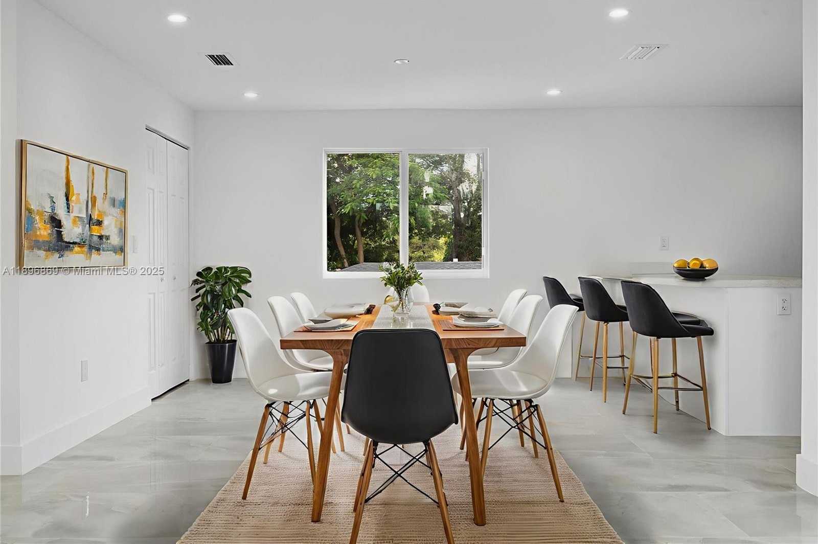 Small Image of 2926 NORTH WEST 58TH ST #2926, Miami Number 11