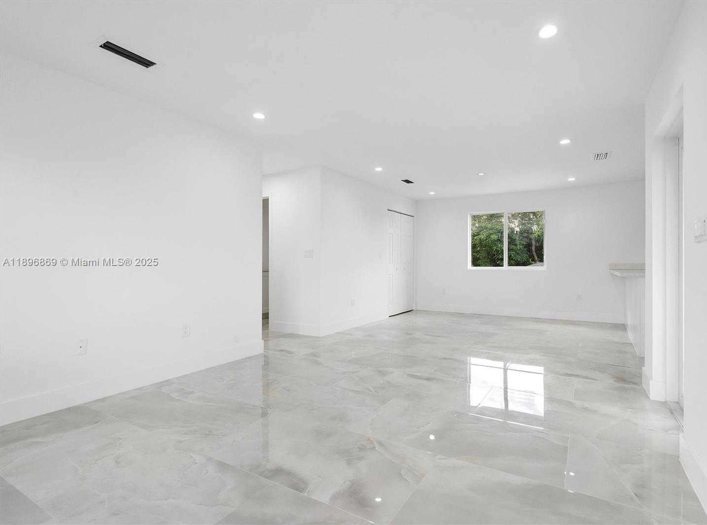 Small Image of 2926 NORTH WEST 58TH ST #2926, Miami Number 14