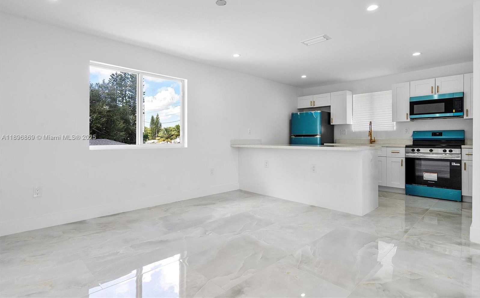 Small Image of 2926 NORTH WEST 58TH ST #2926, Miami Number 16