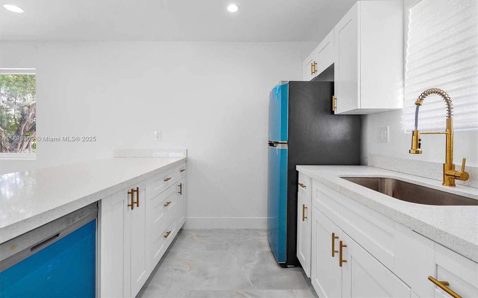 Small Image of 2926 NORTH WEST 58TH ST #2926, Miami Number 18