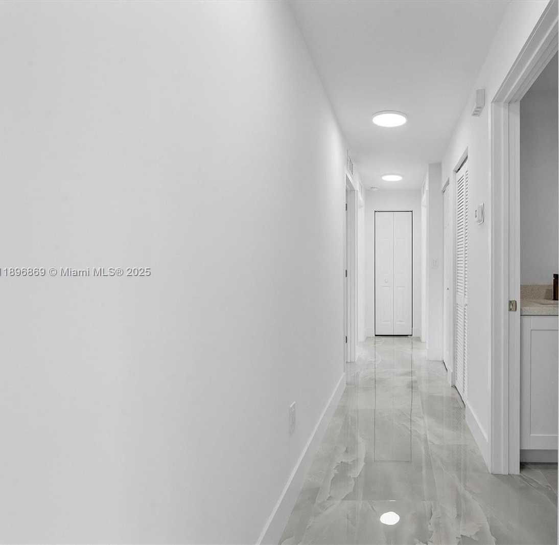 Small Image of 2926 NORTH WEST 58TH ST #2926, Miami Number 22