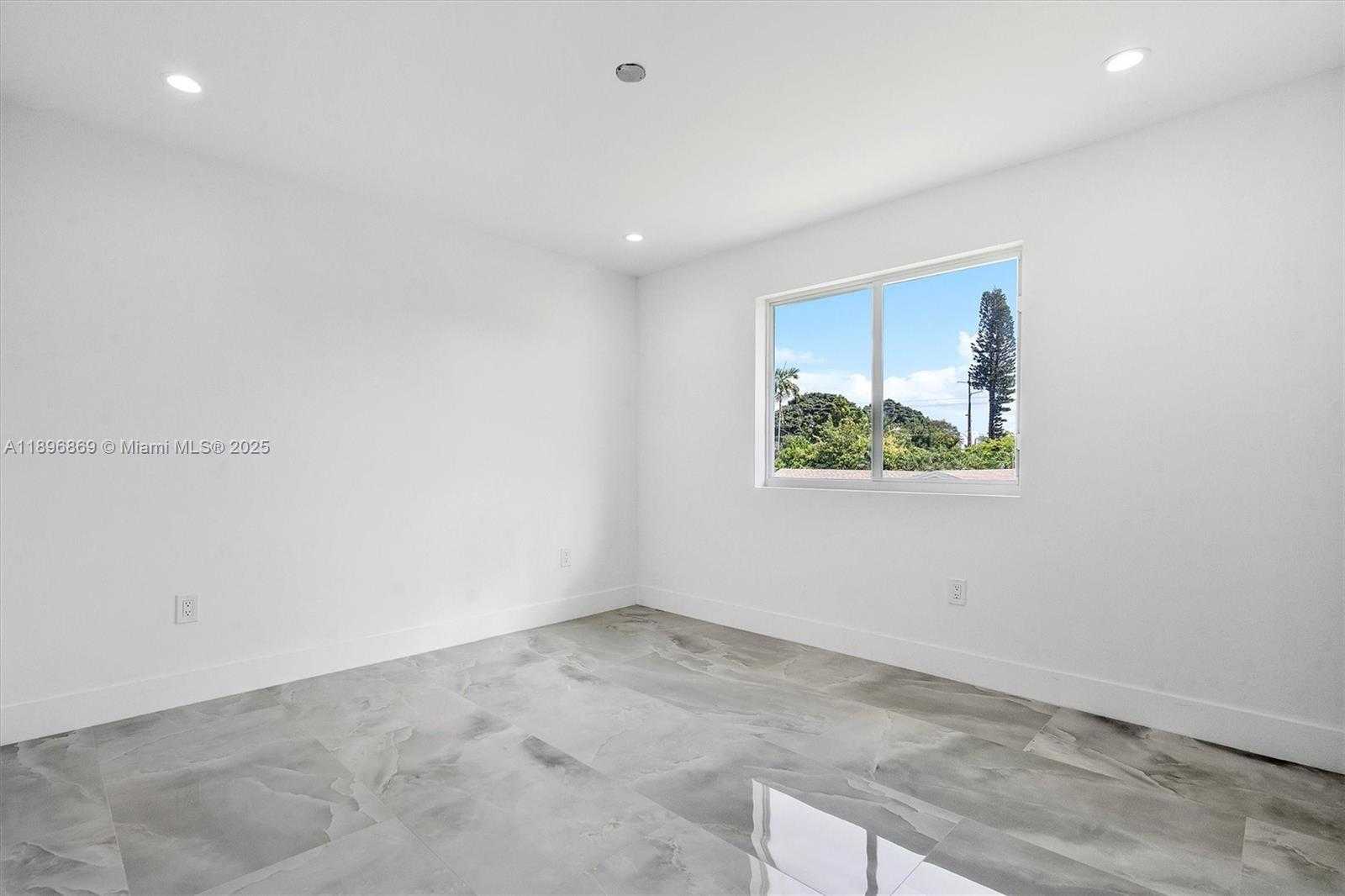 Small Image of 2926 NORTH WEST 58TH ST #2926, Miami Number 33