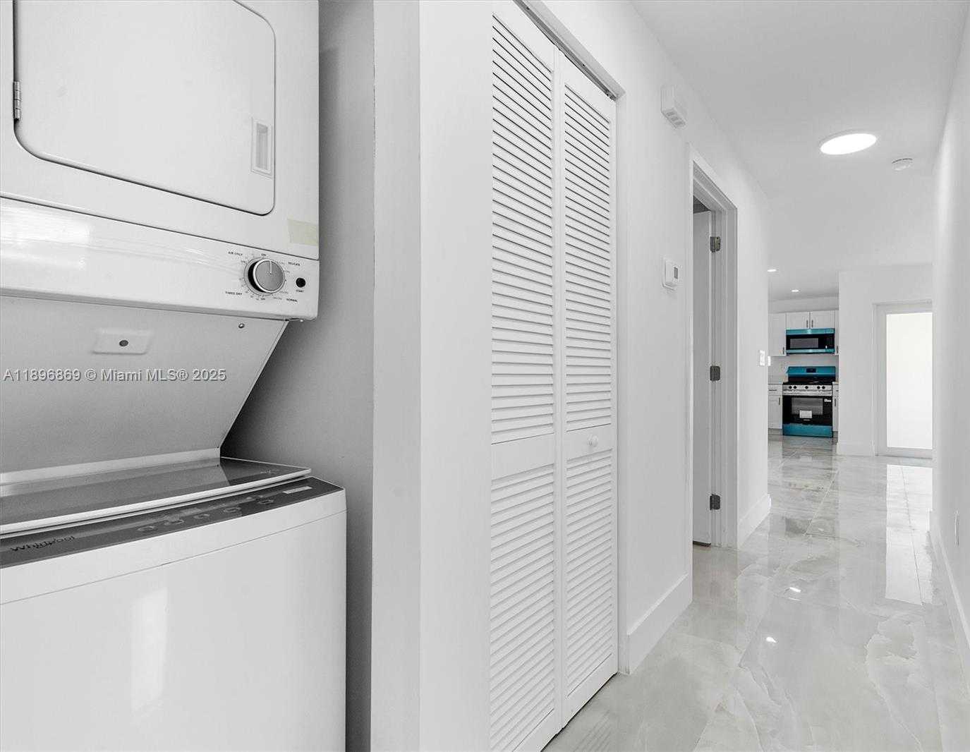 Small Image of 2926 NORTH WEST 58TH ST #2926, Miami Number 38