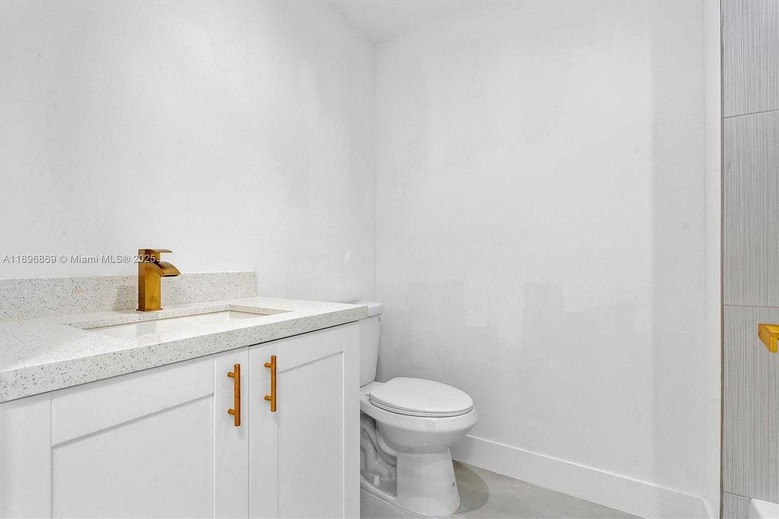 Small Image of 2926 NORTH WEST 58TH ST #2926, Miami Number 39