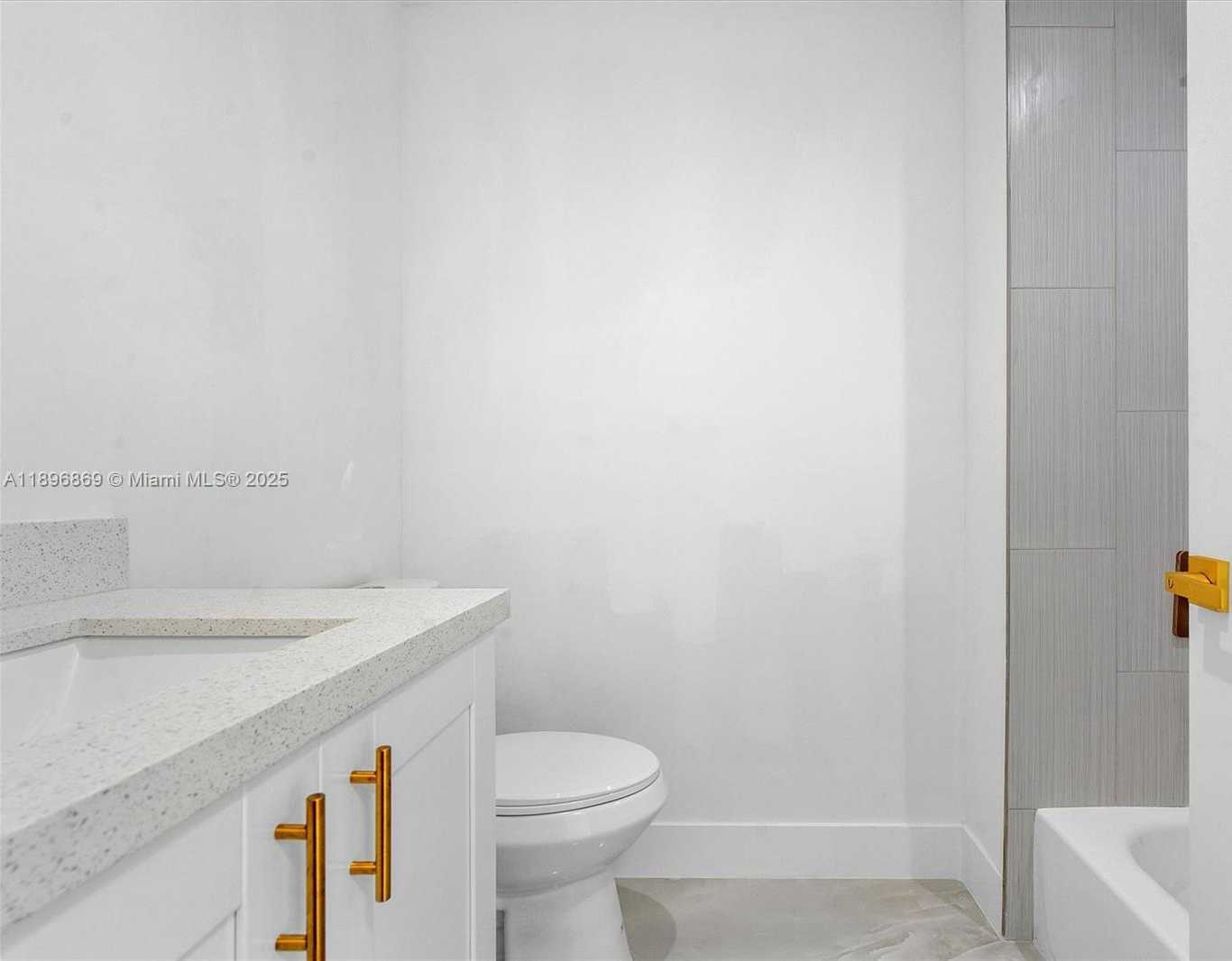 Small Image of 2926 NORTH WEST 58TH ST #2926, Miami Number 40