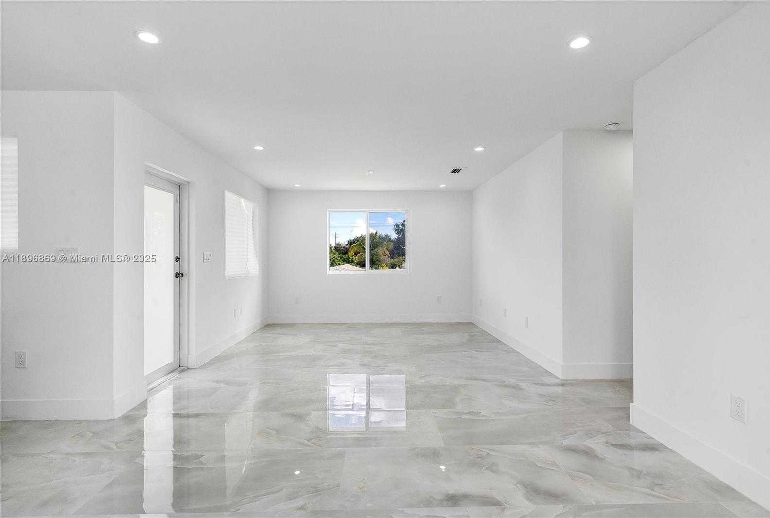 Small Image of 2926 NORTH WEST 58TH ST #2926, Miami Number 5